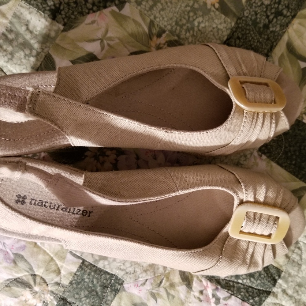 Naturalizer wedge size 10